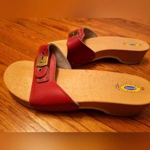 Dr Scholl's Women's size 10 red slides